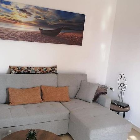 Views, Family & Private Parking In Alto Albayzin Granada Exterior foto