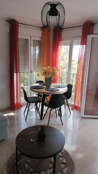 Views, Family & Private Parking In Alto Albayzin Granada Exterior foto